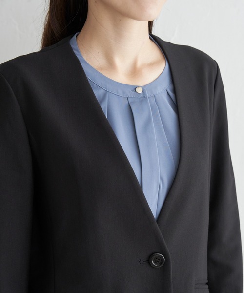 IKKA LOUNGE（イッカラウンジ）の「【洗濯機で洗える／セットアップ対応】GOKU楽カットソーノーカラージャケット（テーラードジャケット・レディース・ブラック/ベージュ・M/L/S）」の12枚目の写真