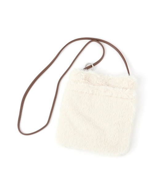 studio CLIP（スタディオクリップ）の「軽らくフェイクファーおさんぽショルダー（ショルダーバッグ・レディース・チャコール/ブルー/アイボリー・FREE）」の7枚目の写真