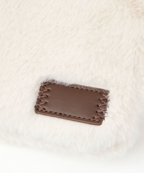 studio CLIP（スタディオクリップ）の「軽らくフェイクファーおさんぽショルダー（ショルダーバッグ・レディース・チャコール/ブルー/アイボリー・FREE）」の9枚目の写真