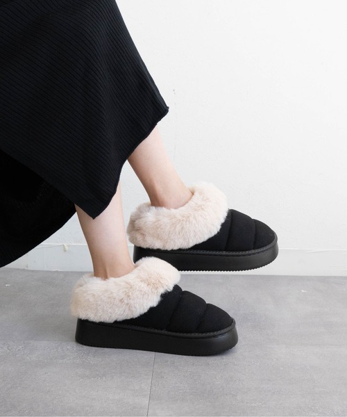 Fabby fabby（ファビィーファビィー）の「ボア付きムートンシューズ（スリッポン・レディース・キャメル/ベージュ/ブラック・MEDIUM/LARGE）」の19枚目の写真