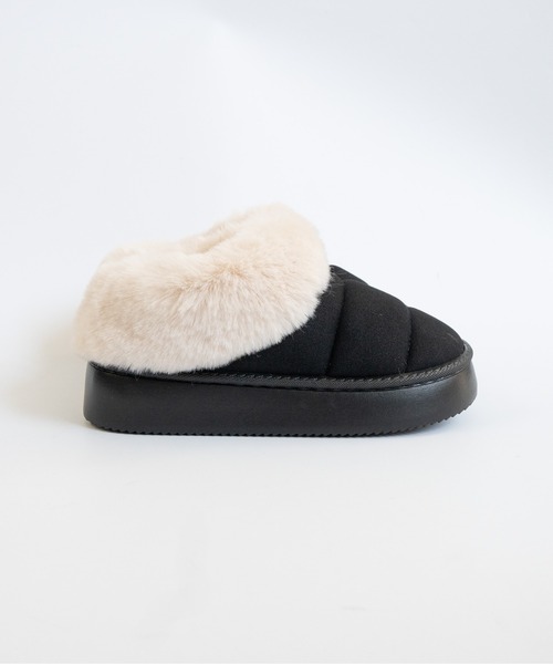 Fabby fabby（ファビィーファビィー）の「ボア付きムートンシューズ（スリッポン・レディース・キャメル/ベージュ/ブラック・MEDIUM/LARGE）」の11枚目の写真