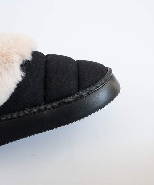 Fabby fabby（ファビィーファビィー）の「ボア付きムートンシューズ（スリッポン・レディース・キャメル/ベージュ/ブラック・MEDIUM/LARGE）」の17枚目の写真