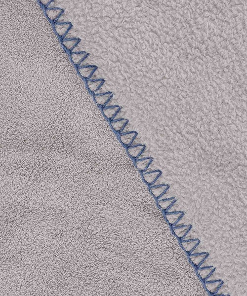 emesuelee（エメスーリー）の「4way ボアフリースブランケット 70×100（ブランケット・レディース・ネイビー/ブラウン/ライトグレー・フリー）」の13枚目の写真