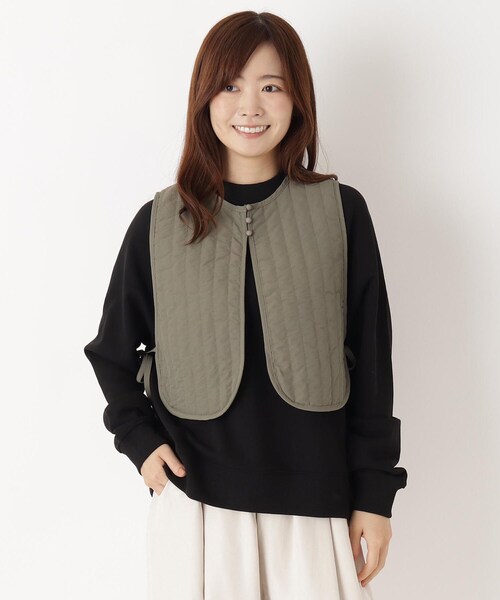 one'sterrace(ワンズテラス)の「キルティング ショートジレ(ベスト・レディース・ブラック系8/カーキ系5・02)」の2枚目の写真