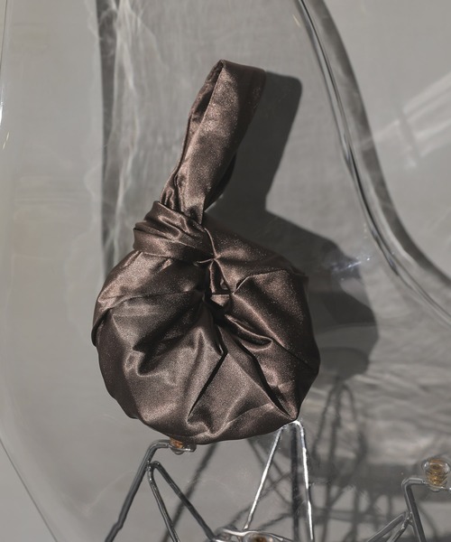 Kana（カナ）の「ワンハンドル コンパクト バック（ハンドバッグ・レディース・ブラウン/シルバー/ゴールド/グリーン・フリー）」の18枚目の写真