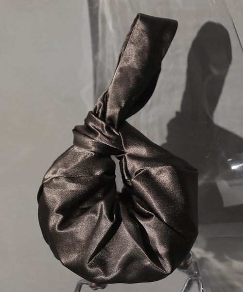 Kana（カナ）の「ワンハンドル コンパクト バック（ハンドバッグ・レディース・ブラウン/シルバー/ゴールド/グリーン・フリー）」の17枚目の写真