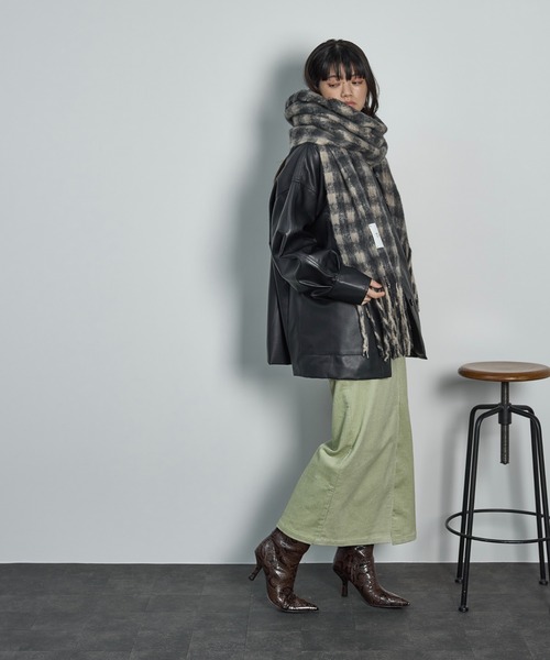 THE YOn(ザヨン)の「ギンガムチェックビッグマフラー(マフラー・レディース・ブルー/ピンク/ブラック・FREE)」の18枚目の写真