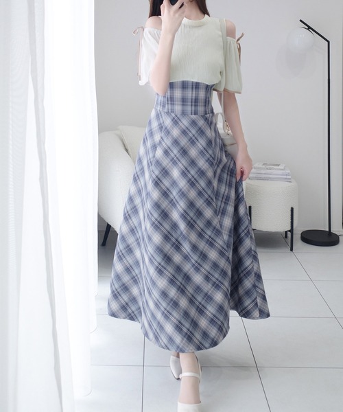 セール】【mily bilet】センス溢れるデザイン。肩開きプリーツブラウス