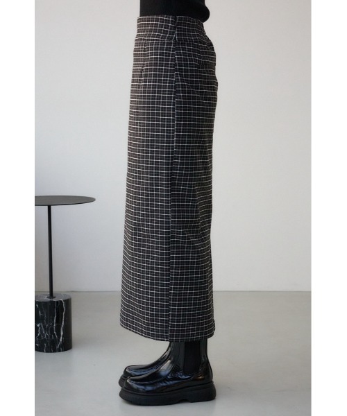 AZUL by moussy（アズールバイマウジー）の「チェックタイトスカート（スカート・レディース・ブラック系その他・SMALL/MEDIUM）」の7枚目の写真