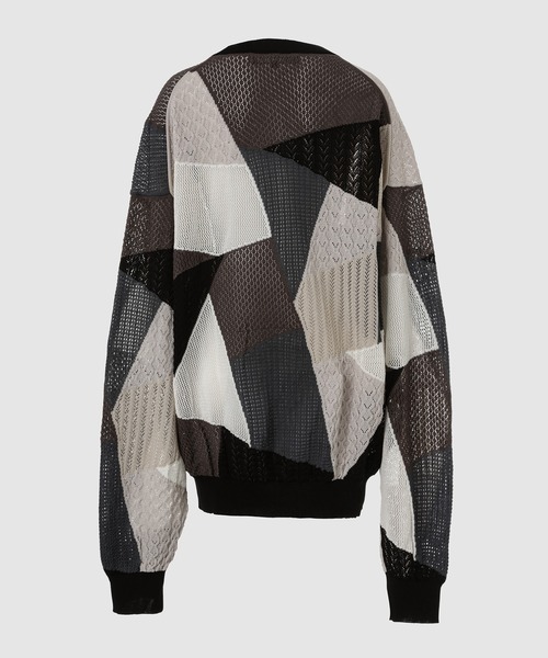 ANREALAGE(アンリアレイジ)の「MULTIPLE PATCHWORK PULLOVER KNIT(ニット/セーター・レディース・グレー・46/48)」の2枚目の写真