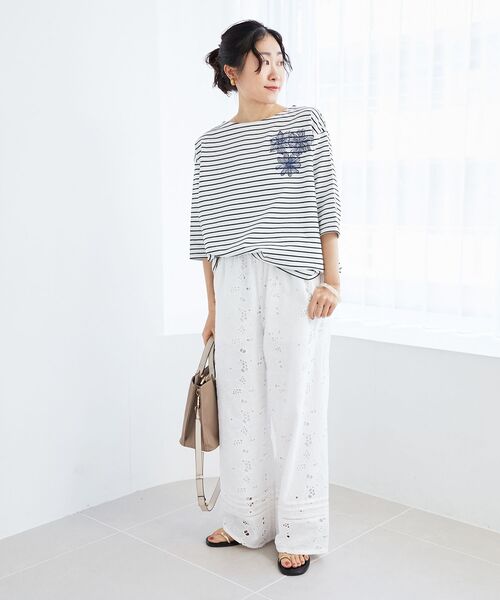 le.coeur blanc（ルクールブラン）の「ボーダーモチーフ刺繍カットソー（Tシャツ/カットソー・レディース・ブルー系その他4/ホワイト系その他・38）」の3枚目の写真
