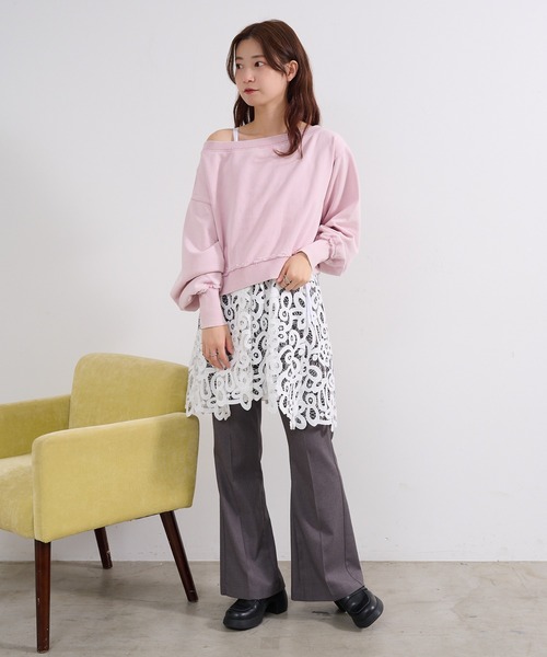 Kastane（カスタネ）の「クロップドオフショルスウェット（スウェット・レディース・ライトグレー/ピンク/アイボリー・FREE）」の13枚目の写真