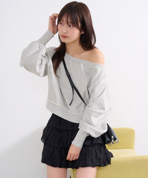 Kastane（カスタネ）の「クロップドオフショルスウェット（スウェット・レディース・ライトグレー/ピンク/アイボリー・FREE）」の9枚目の写真