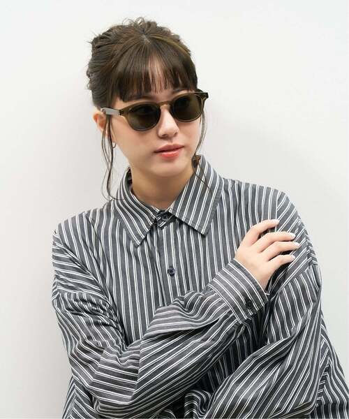 Zoff（ゾフ）の「【WEB限定】ウェリントン型 サングラス｜カラーレンズ｜トレンド｜紫外線対策｜UVカット｜Zoff｜COLOR SUNGLASSES（サングラス・レディース・ブラック/ブラック系その他2/ブラウン系その他/ブラウン系その他4/ブラック系その他/ブラック系その他3/ライトイエロー/グリーン・FREE）」の16枚目の写真