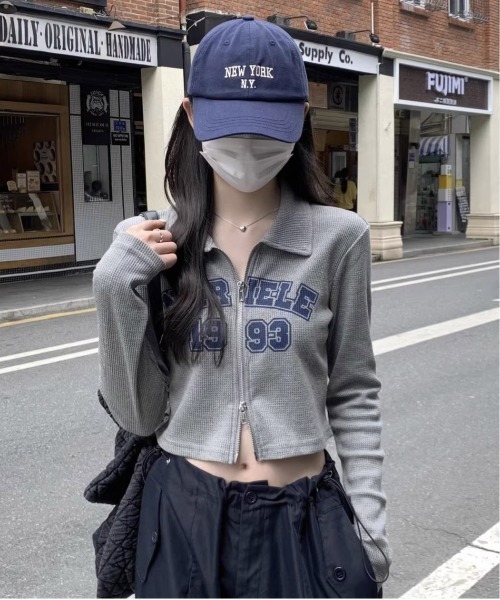 WEGO（ウィゴー）の「WEGO/タイトロゴ襟前開きトップス（Tシャツ/カットソー・レディース・グレー/ピンク/ネイビー・FREE）」の4枚目の写真
