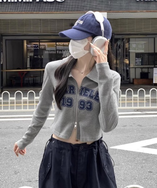WEGO（ウィゴー）の「WEGO/タイトロゴ襟前開きトップス（Tシャツ/カットソー・レディース・グレー/ピンク/ネイビー・FREE）」の5枚目の写真