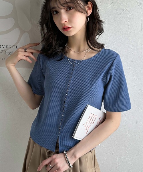 セール】大人可愛いデコルテ魅せコンパクトT。フロントホック