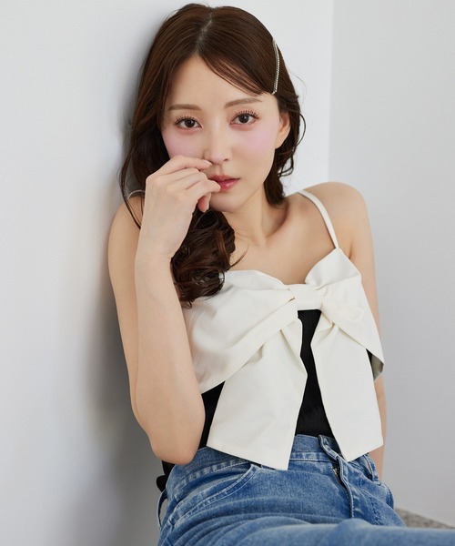one after another NICE CLAUP(ワンアフターアナザーナイスクラップ)の「リボンキャミソール(キャミソール・レディース・オフホワイト/ブラック/サックスブルー・FREE)」の2枚目の写真