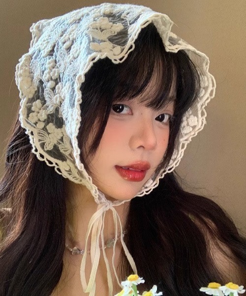 SHEENA(シーナ)の「フラワーレースバブーシュカ(その他ヘアアクセサリー・レディース・ホワイト・FREE)」の9枚目の写真