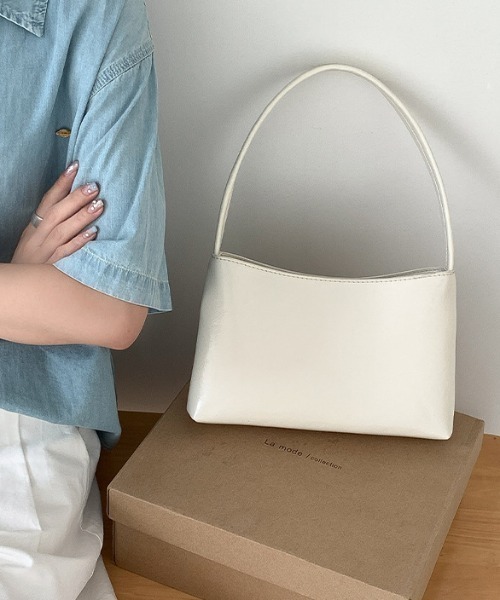 LAC-VERT(ラック・ヴェール)の「スクエアフェイクレザーハンドバッグ(ハンドバッグ・レディース・シルバー/ブラック/ホワイト/レッド・FREE)」の13枚目の写真