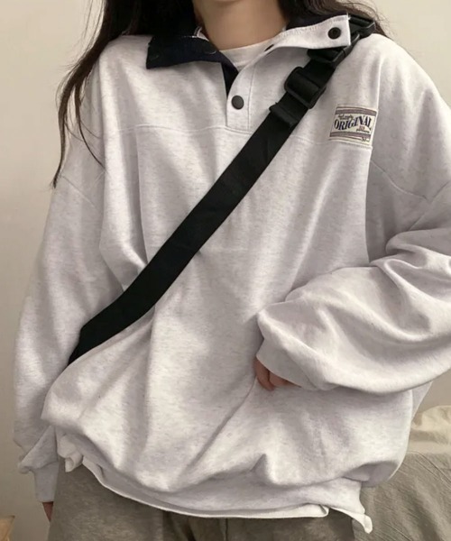 VIVID LADY(ビビッドレディー)の「スタンドカラー Tシャツ ハーフスナップ オーバーサイズ(Tシャツ/カットソー・レディース・クリーム/グレー/ホワイト系その他/ネイビー・FREE)」の1枚目の写真