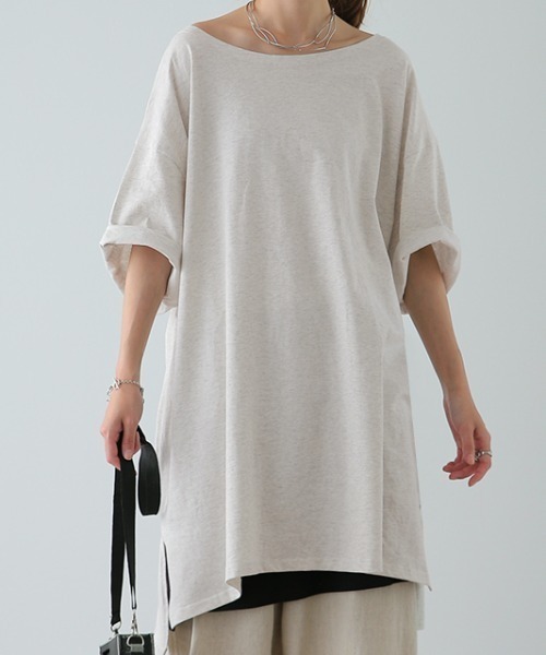 HUG.U(ハグユー)の「まる隠し。 メガTシャツ(Tシャツ/カットソー・レディース・テラコッタ/ロイヤルブルー/モカ/オートミール/モスグリーン/サックスブルー/グレー/ブラウン/ブラック/ホワイト・FREE)」の7枚目の写真