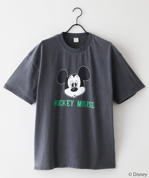 Disney(ディズニー)の「【Disney /ディズニー】 MICKEY MOUSE ミッキーマウスパウダーブリーチ加工 ビッグシルエットTシャツ ドロップショルダー オーバーサイズ ヴィンテージ加工(Tシャツ/カットソー・メンズ・ダークグリーン/ブラック・MEDIUM/X-LARGE/LARGE)」の3枚目の写真