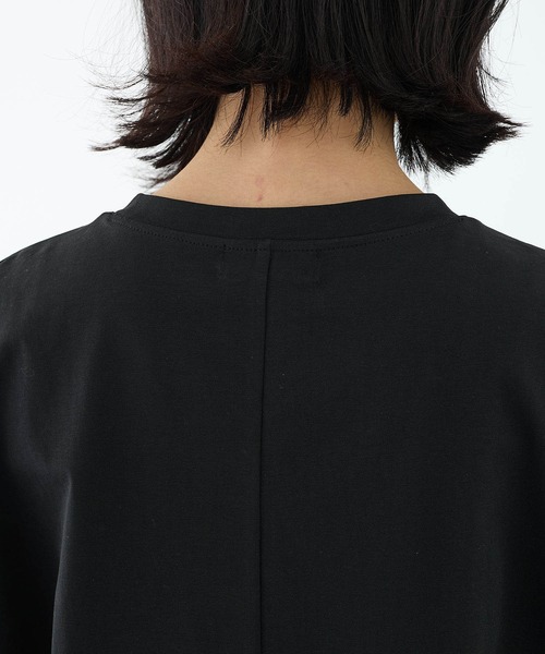 A/C DESIGN BY ALPHA CUBIC(エーシーデザインバイアルファキュービック)の「2025春夏【接触冷感・UVカット】刺しゅうロゴTシャツ(Tシャツ/カットソー・レディース・ブラック/オフホワイト・M/L)」の17枚目の写真