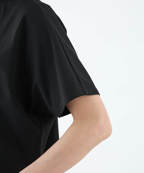 A/C DESIGN BY ALPHA CUBIC(エーシーデザインバイアルファキュービック)の「2025春夏【接触冷感・UVカット】刺しゅうロゴTシャツ(Tシャツ/カットソー・レディース・ブラック/オフホワイト・M/L)」の18枚目の写真
