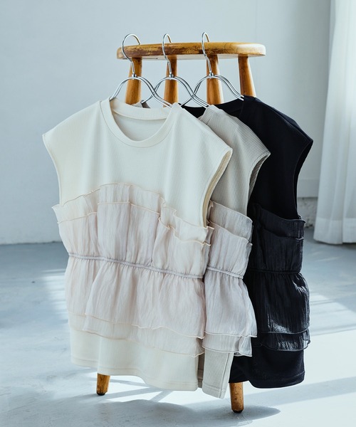 VIS（ビス）の「旬なレイヤードスタイルが叶う！ビスチェドッキングフレンチスリーブプルオーバー【洗える】（Tシャツ/カットソー・レディース・ホワイト系その他5/ブラック系その他/グレー系その他/ホワイト系その他・FREE）」の8枚目の写真