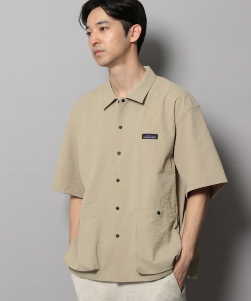 THOUSAND MILE(サウザンドマイル)の「【THOUSAND MILE(サウザンドマイル)】別注半袖シャツ【吸水速乾・UVカット】(シャツ/ブラウス・メンズ・ベージュ/ブラック・MEDIUM/LARGE)」の2枚目の写真