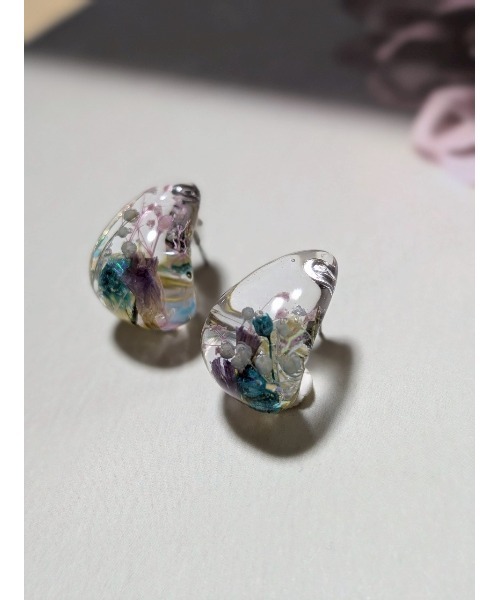 tone（トーン）の「【-HIGORO-】ドライフラワーカーブピアス(MA)（ピアス（両耳用）・レディース・B/A・FREE）」の8枚目の写真
