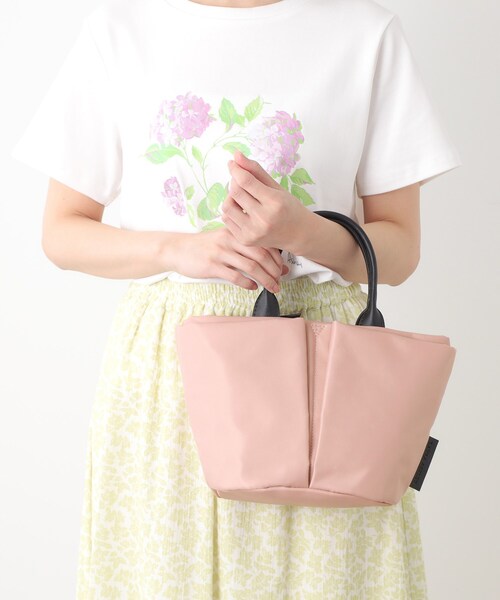 LAURA ASHLEY(ローラアシュレイ)の「配色ナイロンバッグ(ショルダーバッグ・レディース・ピンク系/ベージュ/ブルー・00)」の3枚目の写真
