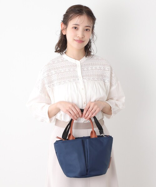 LAURA ASHLEY(ローラアシュレイ)の「配色ナイロンバッグ(ショルダーバッグ・レディース・ピンク系/ベージュ/ブルー・00)」の9枚目の写真