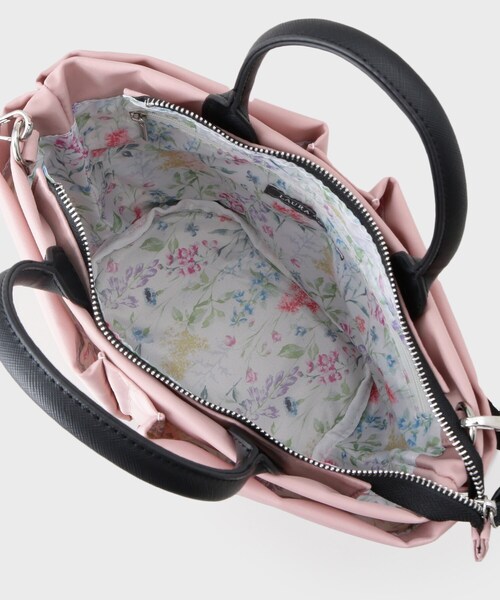 LAURA ASHLEY(ローラアシュレイ)の「配色ナイロンバッグ(ショルダーバッグ・レディース・ピンク系/ベージュ/ブルー・00)」の18枚目の写真