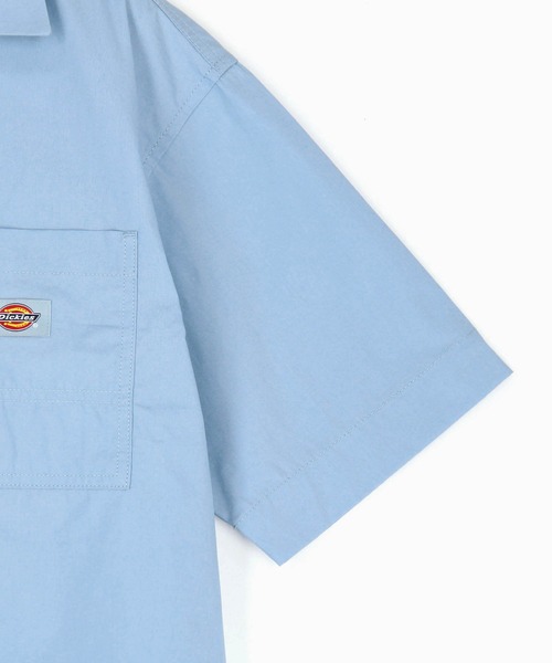 Dickies(ディッキーズ)の「【Dickies】オープンカラークロップドシャツ(シャツ/ブラウス・レディース・オフホワイト/ブラック/サックスブルー/グリーン・MEDIUM)」の12枚目の写真