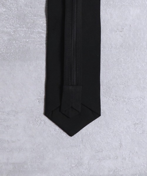 Amilige（アミリージュ）の「ハート羽クロス刺繍ネクタイ（ネクタイ・メンズ・ブラック・FREE）」の4枚目の写真