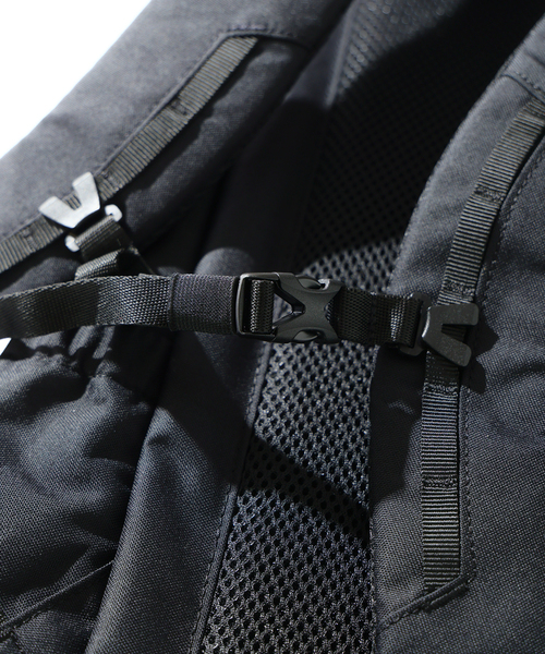 Snow Peak（スノーピーク）の「SNOWPEAK / スノーピーク Everyday Use バックパック AC-25SU402（バックパック/リュック・メンズ・チャコールグレー/ブラック・FREE）」の10枚目の写真