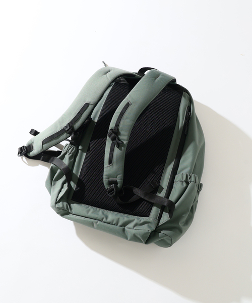 Snow Peak（スノーピーク）の「SNOWPEAK / スノーピーク Everyday Use バックパック AC-25SU402（バックパック/リュック・メンズ・チャコールグレー/ブラック・FREE）」の18枚目の写真