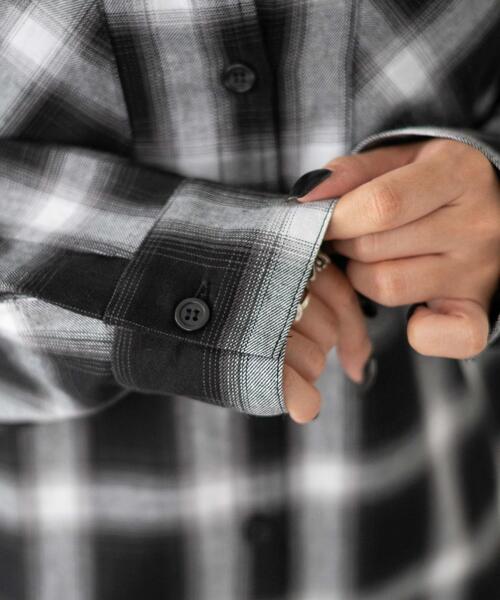 WEGO(ウィゴー)の「WEGO/チェックBIGシャツ(シャツ/ブラウス・レディース・ブラック系その他2・FREE)」の14枚目の写真