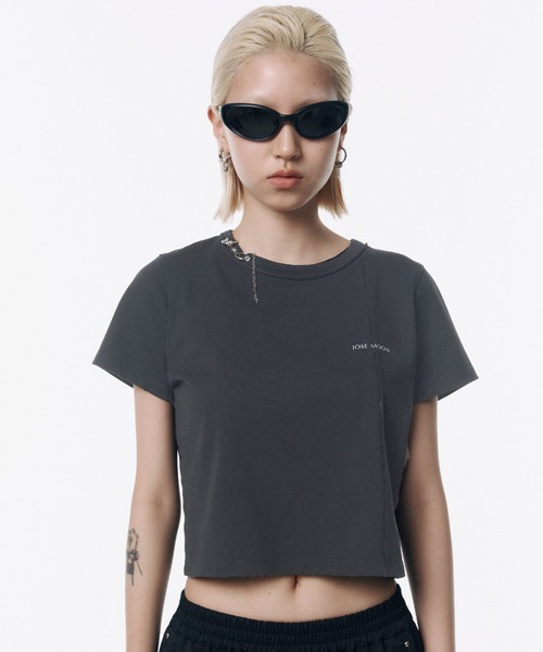 JOSE MOON(ジョゼムーン)の「PIERCE MINIMUM LOGO TSHIRT/ピアスミニマムロゴTシャツ(Tシャツ/カットソー・レディース・ホワイト/チャコールグレー/ブラック・FREE)」の3枚目の写真