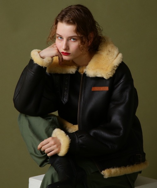 AVIREX(アヴィレックス)の「《WOMAN》B-3 PLAIN/B-3プレーン(ムートンコート・レディース・ブラウン/ブラック・38)」の1枚目の写真