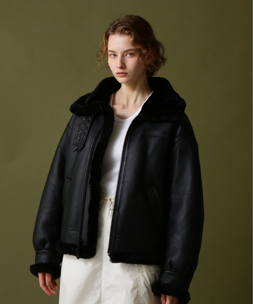 AVIREX(アヴィレックス)の「《WOMAN》B-3 PLAIN/B-3プレーン(ムートンコート・レディース・ブラウン/ブラック・38)」の7枚目の写真