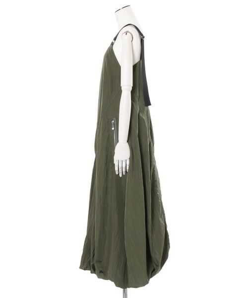 UN3D.（アンスリード）の「SHOULDER BELT BALLOON OP / ショルダーベルトバルーンワンピース（ワンピース・レディース・ブラック/カーキ/ベージュ・38/36）」の9枚目の写真