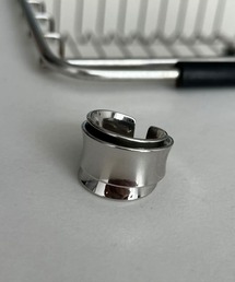 存在感のあるレイヤーメタルリング