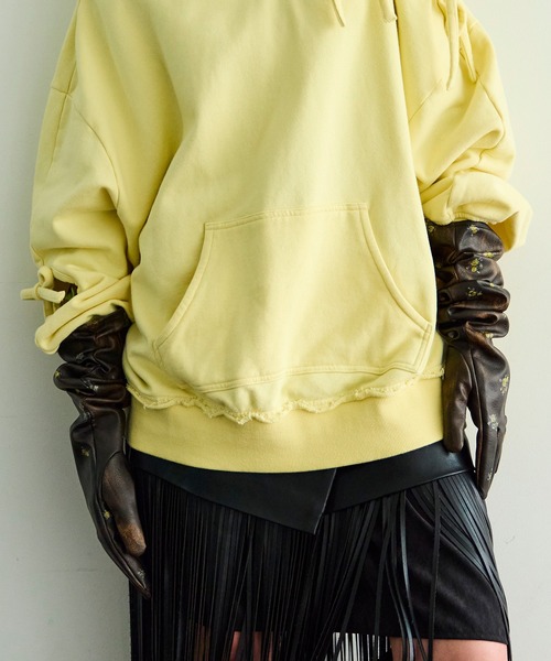 MAISON SPECIAL（メゾンスペシャル）の「Side Gathers Vegan Leather Long Gloves/サイドギャザーヴィーガンレザーロンググローブ（手袋・レディース・ピンク/ブラウン/ブラック・FREE）」の3枚目の写真