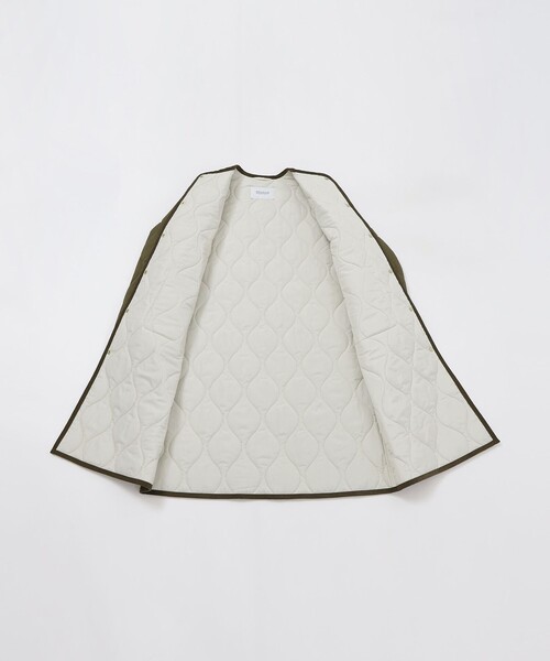 MACKINTOSH PHILOSOPHY（ﾏｯｷﾝﾄｯｼｭ ﾌｨﾛｿﾌｨｰ）の「【WEB&一部店舗限定】キルティングロングコート（ノーカラーコート・レディース・ダークネイビー/グリーン系その他7・38/36）」の5枚目の写真