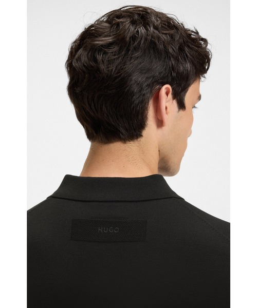 HUGO(ヒューゴ)の「スリムフィット ニットポロシャツ フライフロント(ポロシャツ・メンズ・ブラック・XL/S/M/XXL/L)」の2枚目の写真