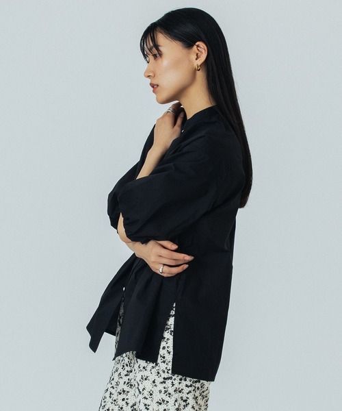 ROSE BUD(ローズバッド)の「BALLOON SLEEVE BLOUSE(シャツ/ブラウス・レディース・ブルー/ブラック/ブラウン・ONE SIZE)」の7枚目の写真