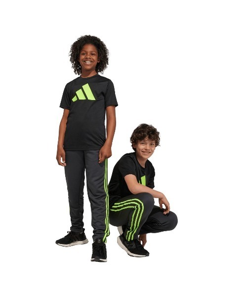 adidas(アディダス)の「アディダス adidas トレイン エッセンシャルズ AEROREADY ロゴ レギュラーフィット 半袖Tシャツ(Tシャツ/カットソー・キッズ・ブラック・130cm/140cm/150cm/160cm)」の2枚目の写真